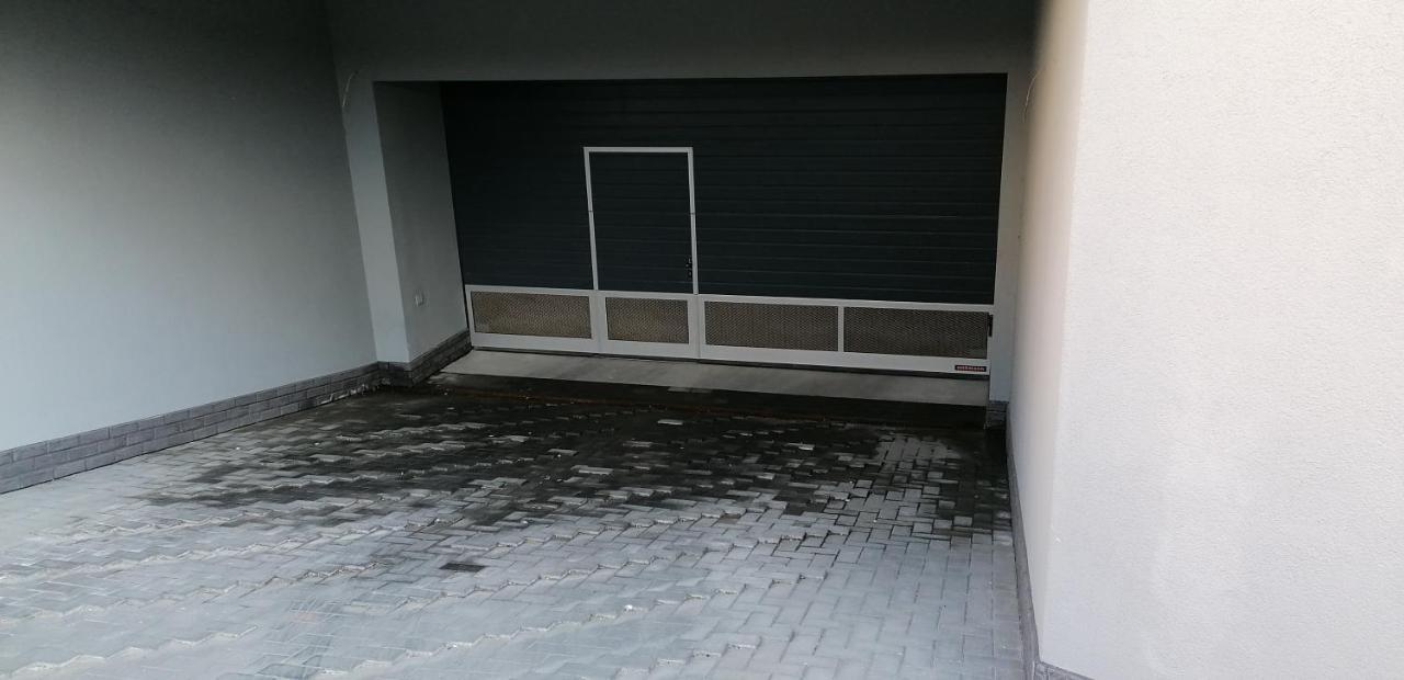 Apartamenty Mariela-Kolobrzeg Z Garazem エクステリア 写真