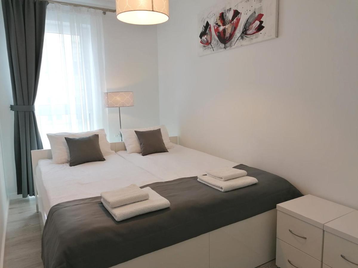 Apartamenty Mariela-Kolobrzeg Z Garazem エクステリア 写真