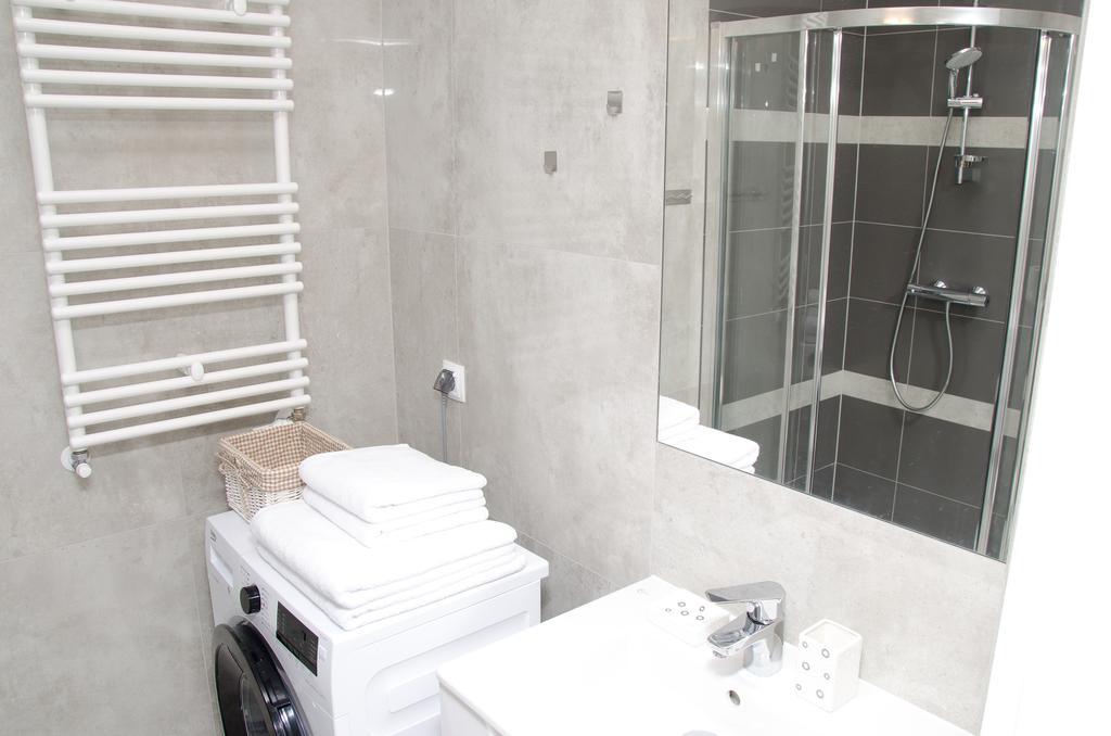 Apartamenty Mariela-Kolobrzeg Z Garazem エクステリア 写真
